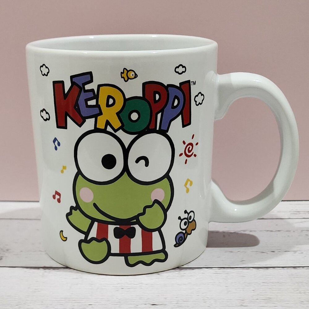 NEW HELLO KITTY & FRIENDS KEROPPI CERAMIC 2023 MUG-20 OUNCES-ADORABLE!